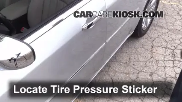 2005 Chrysler 300 C 5.7L V8 Neumáticos y ruedas Controlar presión de neumáticos